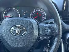 2019 TOYOTA RAV4 LE - Photo 17