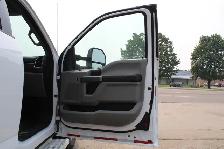 2017 Ford F-350 XLT Service Body truck DRW - Photo 24