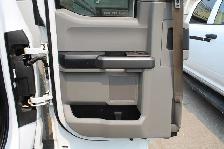 2017 Ford F-350 XLT Service Body truck DRW - Photo 33