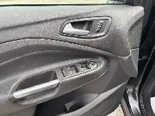 2014 Ford Escape SE 4dr 4x4 Automatic - Photo 15