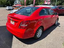 2018 Chevrolet Sonic - Photo 6