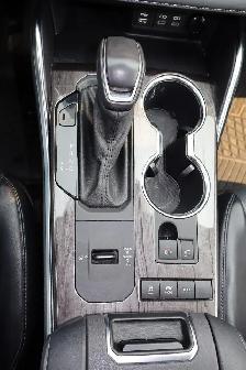 2022 Toyota Highlander HYBRID Limited AWD - Photo 22