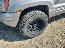 2004 Jeep Grand Cherokee - Photo 2