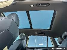 2025 Volkswagen Tiguan Highline R-Line | VW CERTIFIED - Photo 24