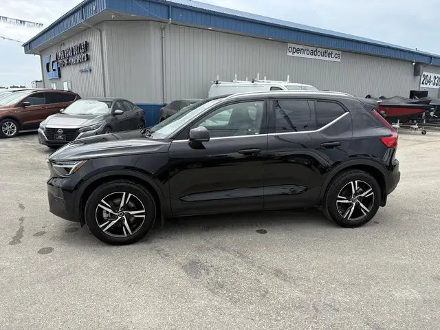 2025 Other Volvo XC40 B5