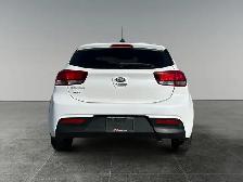 2020 Kia Rio 5-door LX / FWD - Photo 5