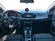 2020 Kia Rio 5-door LX / FWD - Photo 12