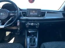 2020 Kia Rio 5-door LX / FWD - Photo 13