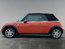 2006 MINI Cooper Convertible S / FWD - Photo 2