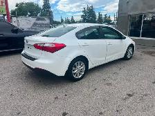 2015 Kia Forte 4dr Sdn Auto LX  w/Sunroof - Photo 5