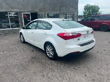 2015 Kia Forte 4dr Sdn Auto LX  w/Sunroof - Photo 7