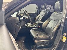 2022 FORD Explorer ST Ready to register in AB or SK NO inspectio - Photo 11