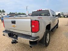 2017 Chevrolet Silverado 2500 6.0 L V-8 / 114, 996 KM/ Leather S - Photo 18