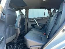 2017 Toyota RAV4 AWD SE | Remote Start | Power Tailgate - Photo 19