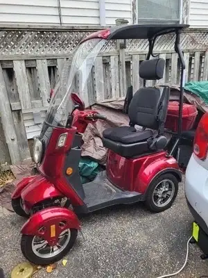 DELUXE 4 WHEEL SCOOTER FOR HANDICAP SENIORS