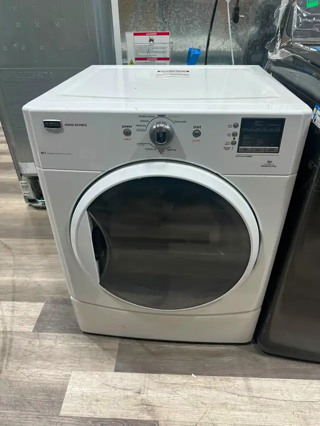 Dryer - 24' Maytag 6.5 Cu .Ft Front Load - White - Used