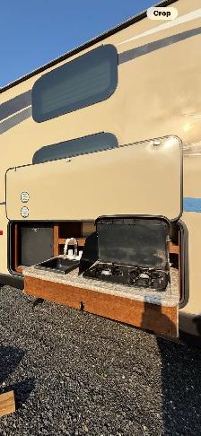 Travel Trailor - Photo 2
