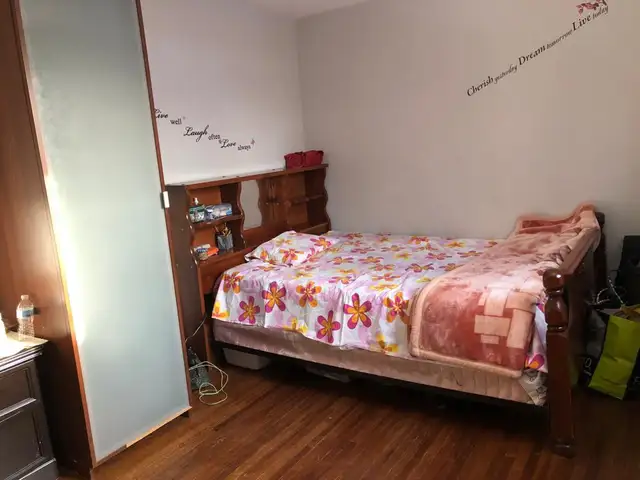 Master Bedroom For Rent Female (Big & Bright & walk-in bathroom)