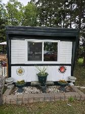Lakefront 1971 Mobile Home (Marvel Granger) 10 X 55 ft. - Photo 3