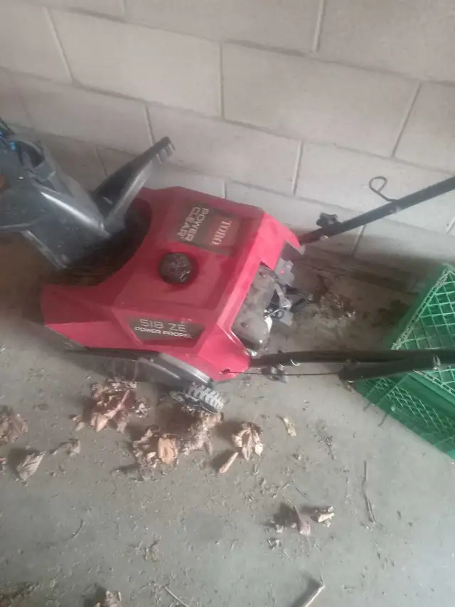 Toro snowblower