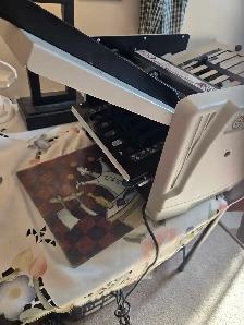Paper folding machine. O.B.O.  In good working condition. - Photo 5