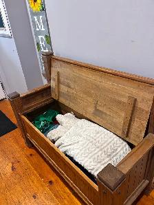 Garage Sale ( house contents ) - Photo 9
