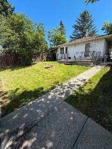 2BR MnFlr w/wlk-out patio/2fenced yards dogpen/PrivteEntry/PetOK - Photo 11