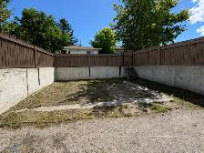 2BR MnFlr w/wlk-out patio/2fenced yards dogpen/PrivteEntry/PetOK - Photo 14