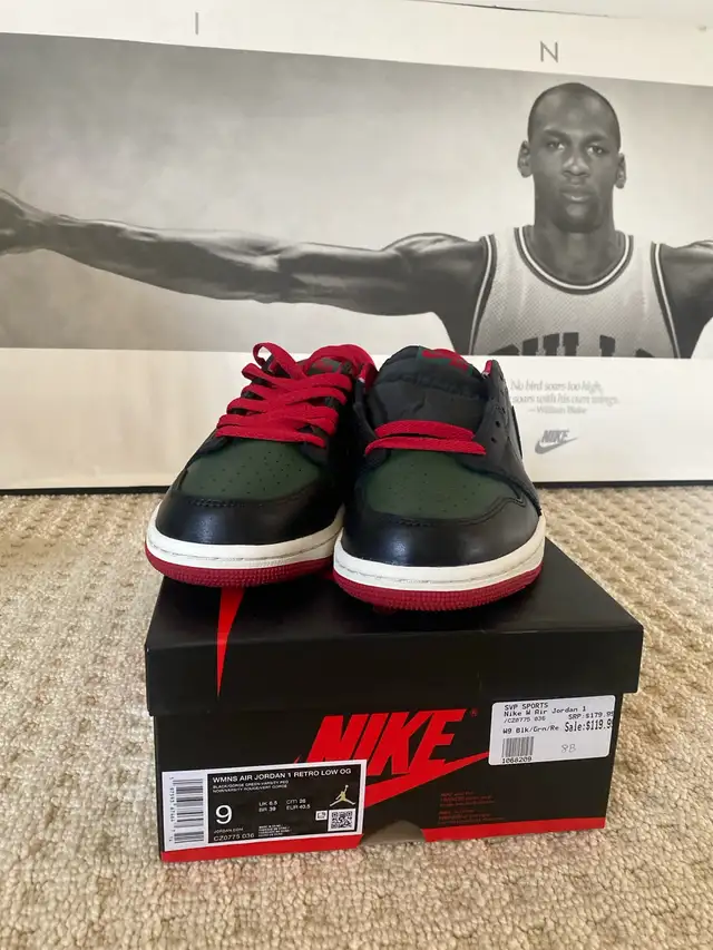 Air Jordan 1 Retro Low Og (Women’s) Sz 9….Gucci Colorway BNIB
