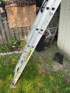 32’ aluminum featherlight extension ladder. - Photo 4
