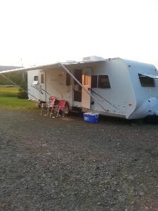 Jayco Kiwi Too Hybrid Travel Trailer – $15,000 - Photo 4