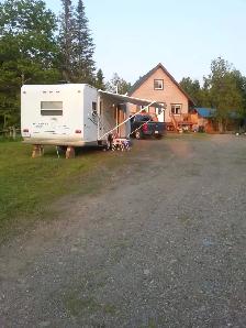 Jayco Kiwi Too Hybrid Travel Trailer – $15,000 - Photo 5