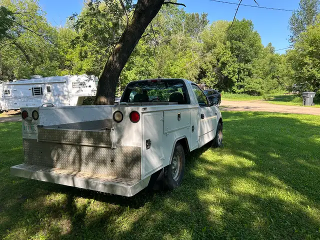 Service truck