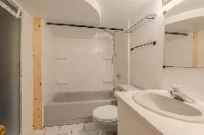 For Rent 1 Bed 1 Bath - Photo 2