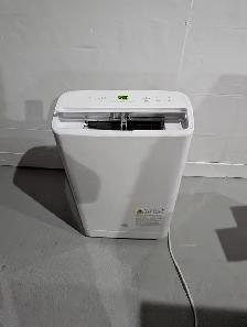 GE Portable 14,000BTU Smart Air Conditioner For Sale - Photo 2