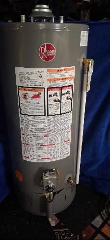 30 gal Rheem Natural Gas
