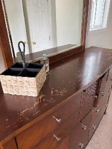 Wood Bedroom Set - Photo 2