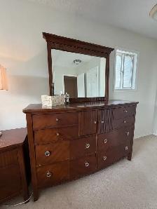 Wood Bedroom Set - Photo 7