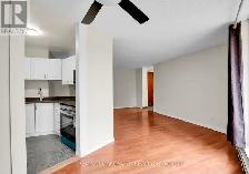 Beautifully renovated 2 bedrooms condo - all utilities included - Photo 10