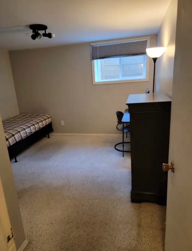 Furnished room by U of M by bus stop for Male Student