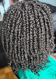 Braided hair extensions - Photo 2