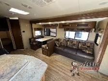 2015 Venture RV SportTrek 270VBH - Photo 9