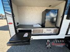 2024 CrossRoads RV Zinger ZR331BH - Photo 5