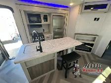 2024 CrossRoads RV Zinger ZR331BH - Photo 10
