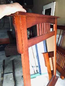 Queen bed frame - Photo 4