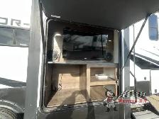 2022 Alliance RV Valor 40V13 - Photo 10