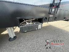 2022 Alliance RV Valor 40V13 - Photo 11
