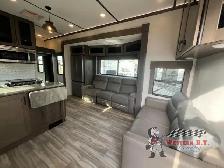 2022 Alliance RV Valor 40V13 - Photo 14