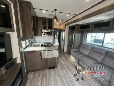 2022 Alliance RV Valor 40V13 - Photo 15