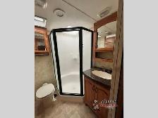 2012 Coachmen RV Brookstone 367RL - Photo 19